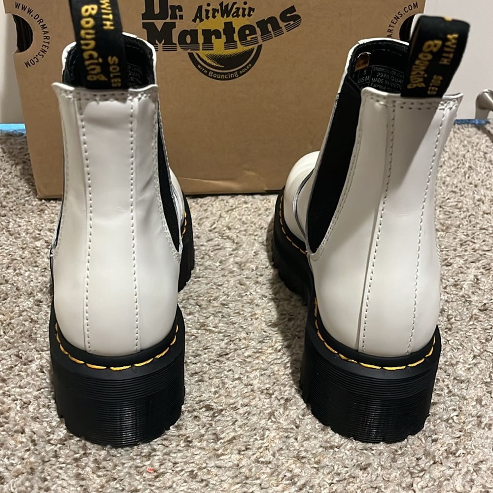 Dr.Martens 2976 Quad Chelsea Boots - Picture 4 of 5